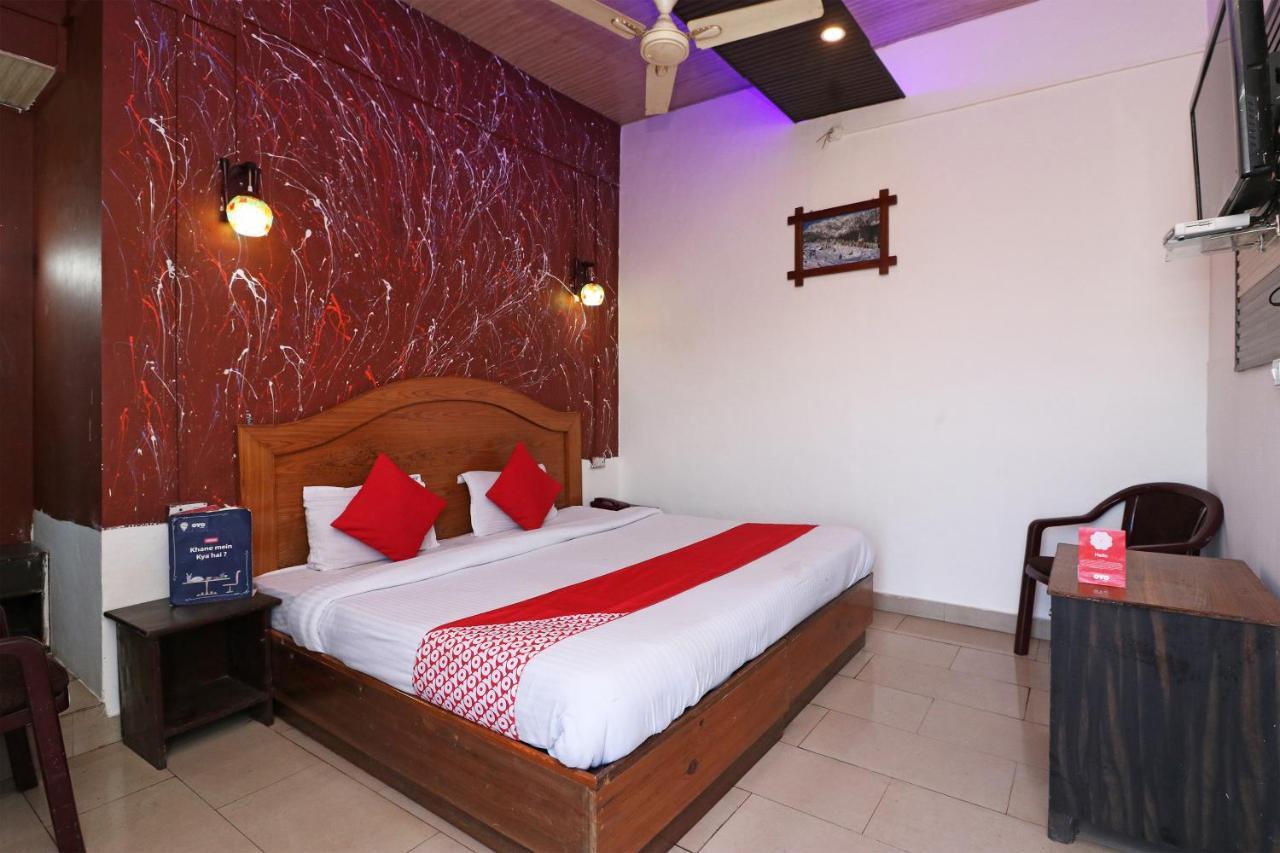 Oyo 81042 Rajput Resort Patiāla Exterior foto